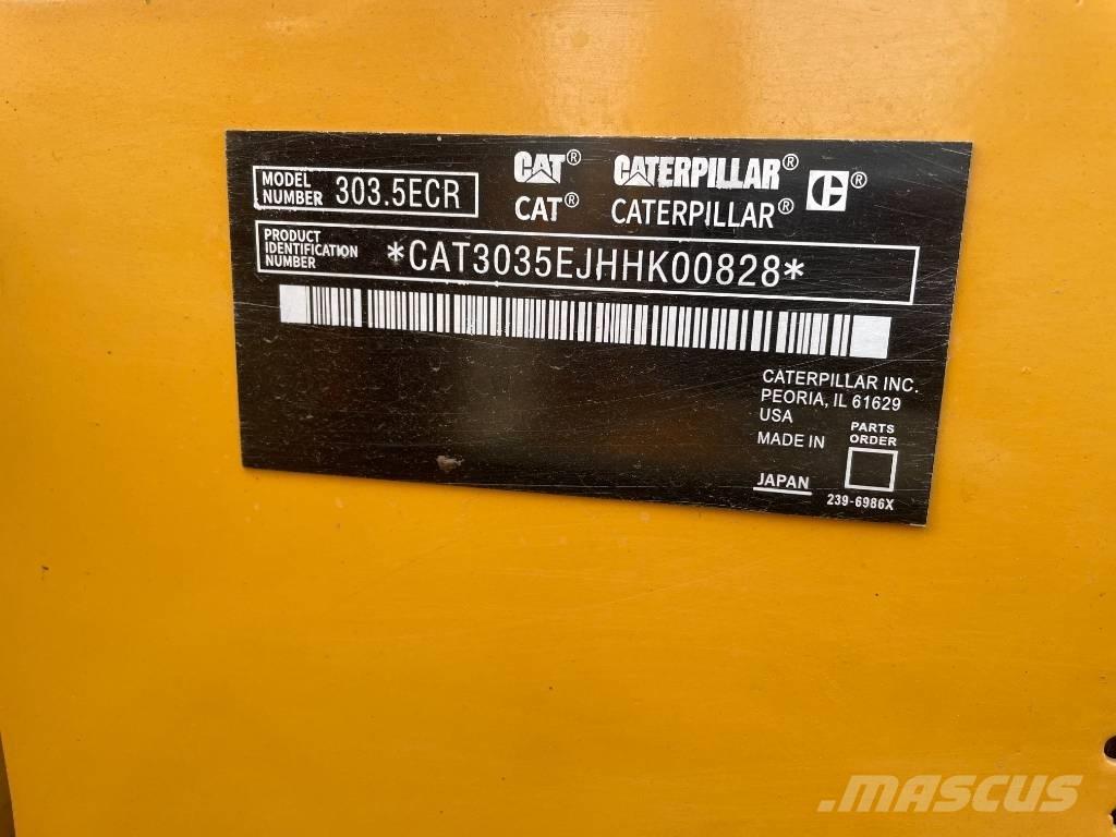 CAT 303 小型挖掘机