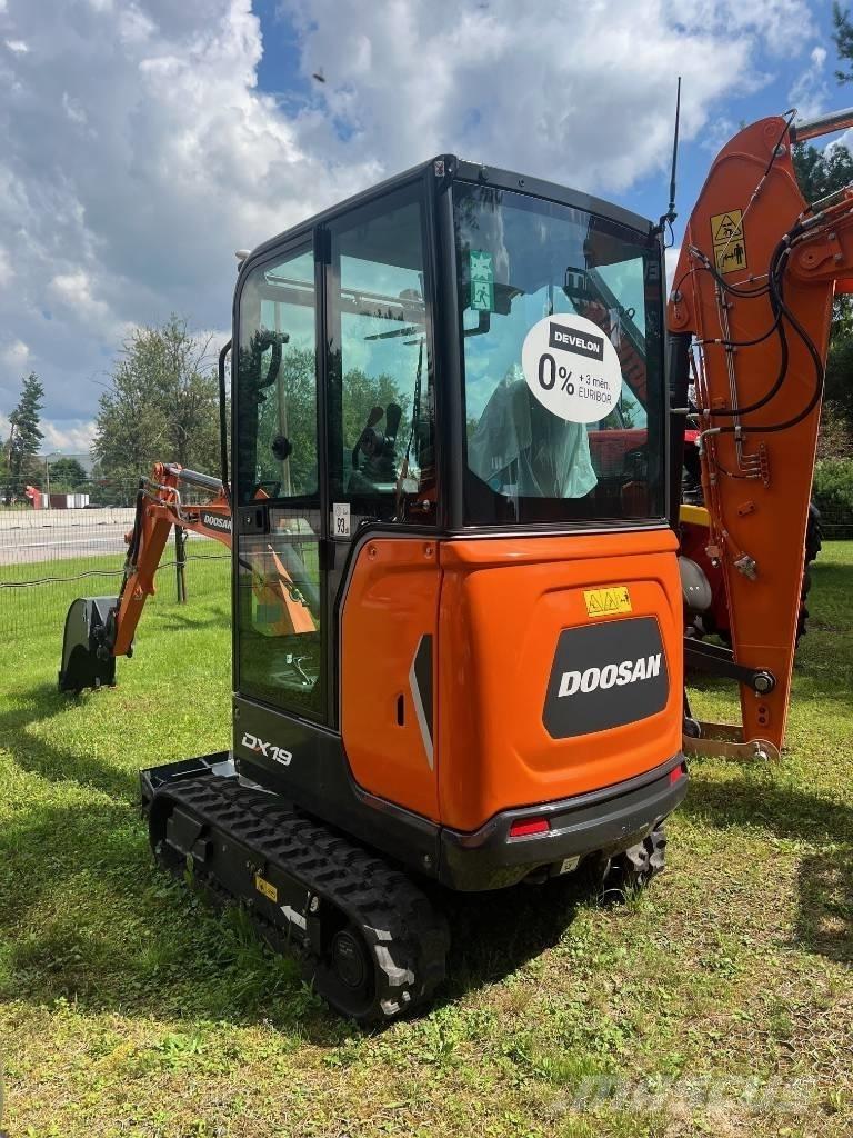 Doosan DX 19 履带挖掘机