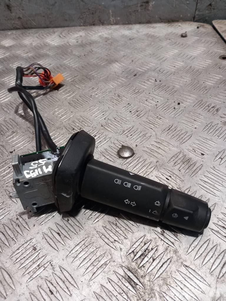 MAN TGM  81255090188 驾驶室与内部