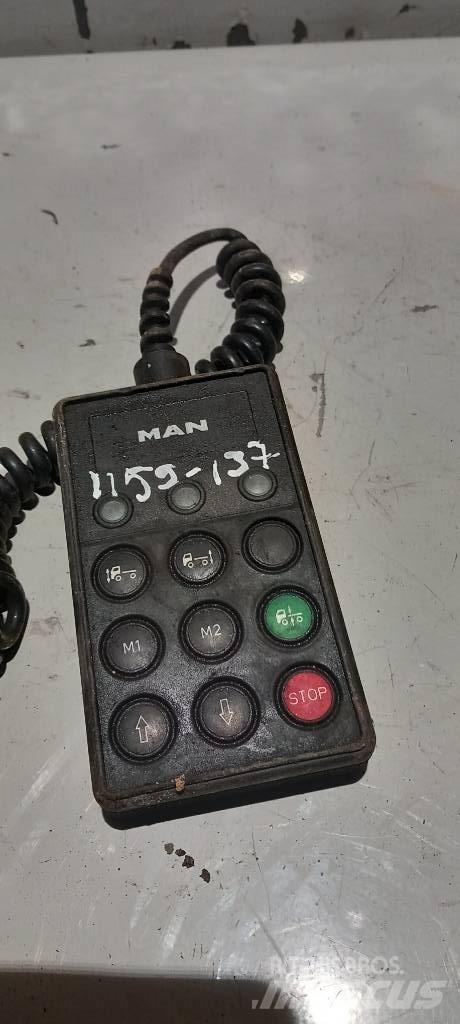 MAN TGA.    4460561390 电子设备