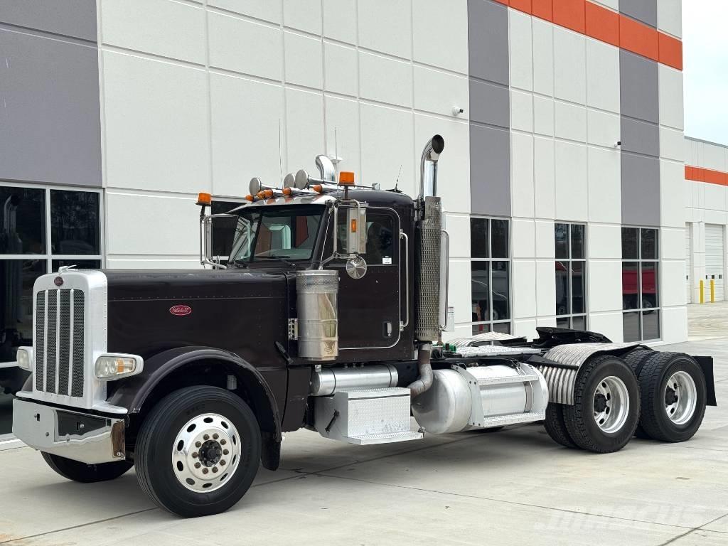 Peterbilt 389 牵引车