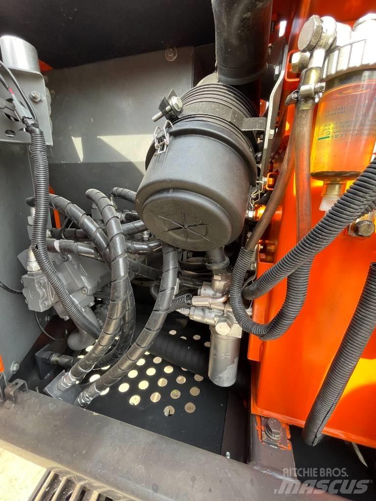 Hitachi ZAX 70 小型挖掘机