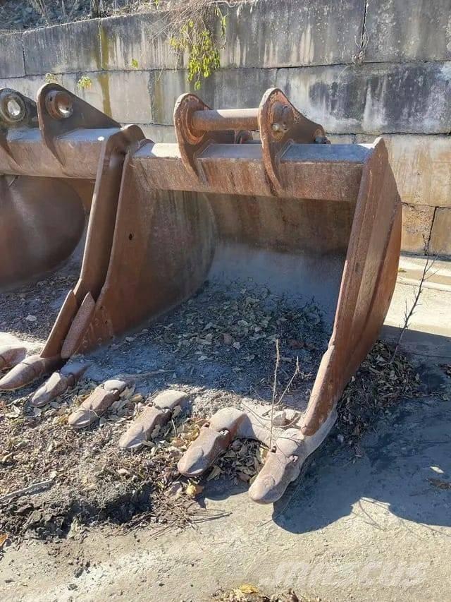 Komatsu PC 400 履带挖掘机