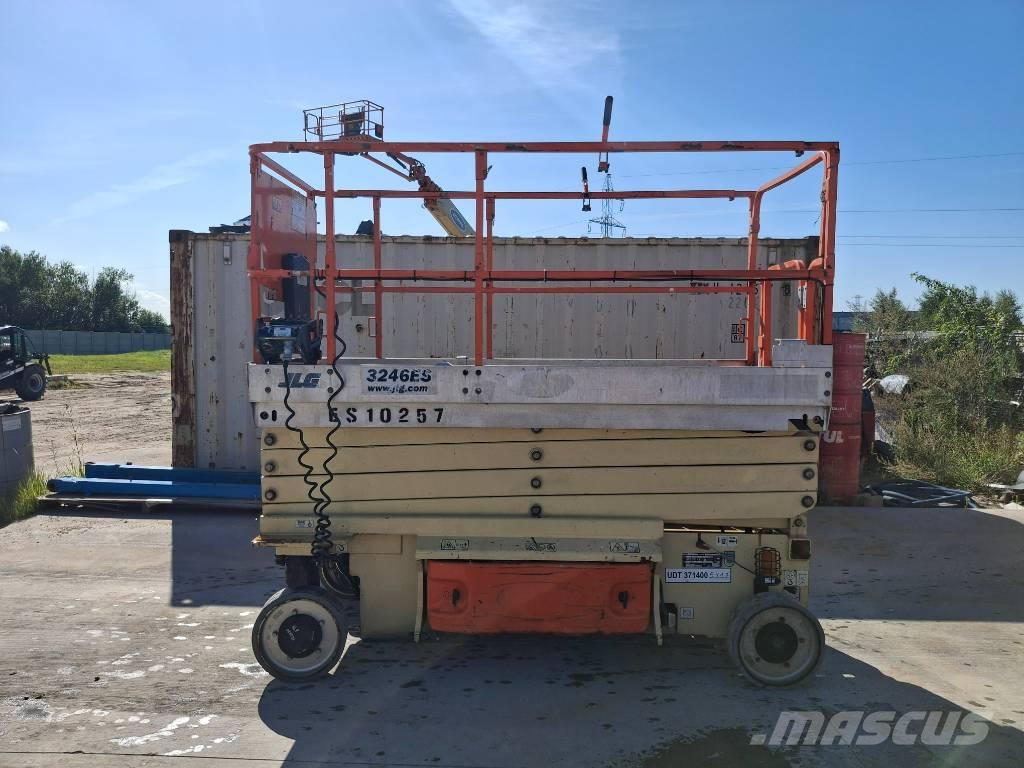 JLG 3246ES 剪叉式升降机
