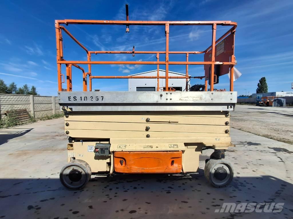 JLG 3246ES 剪叉式升降机