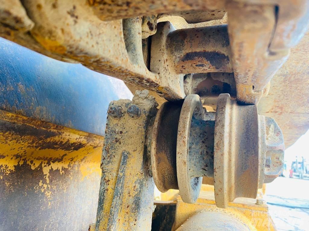 CAT 943 LGP 履带式装载机