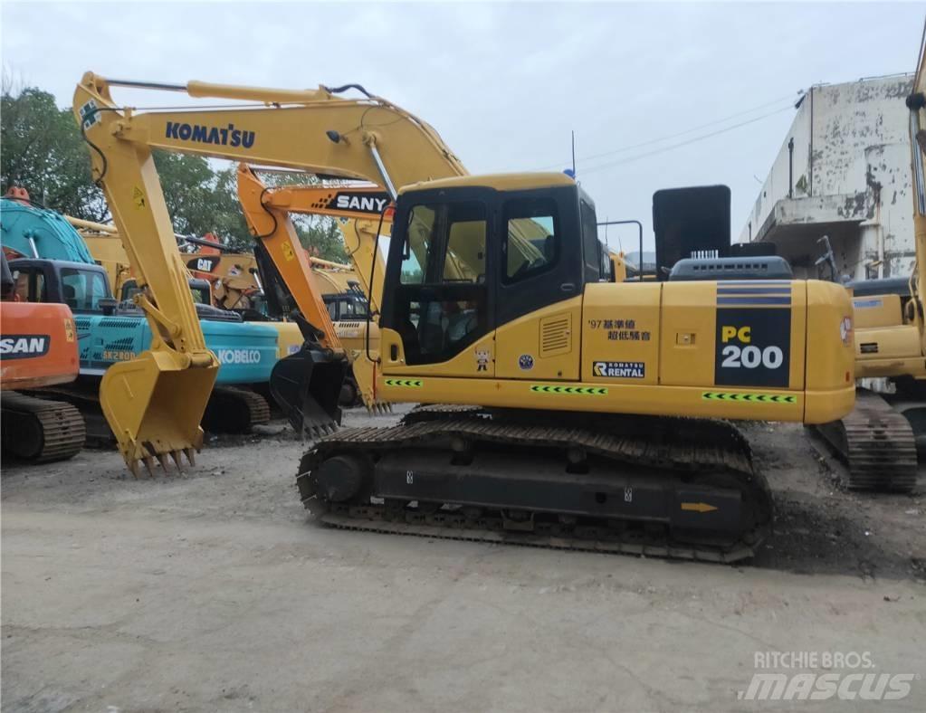 Komatsu PC200-7 履带挖掘机