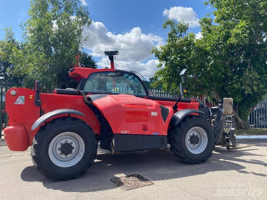 Manitou MT 1440 伸缩臂叉装车|叉装车