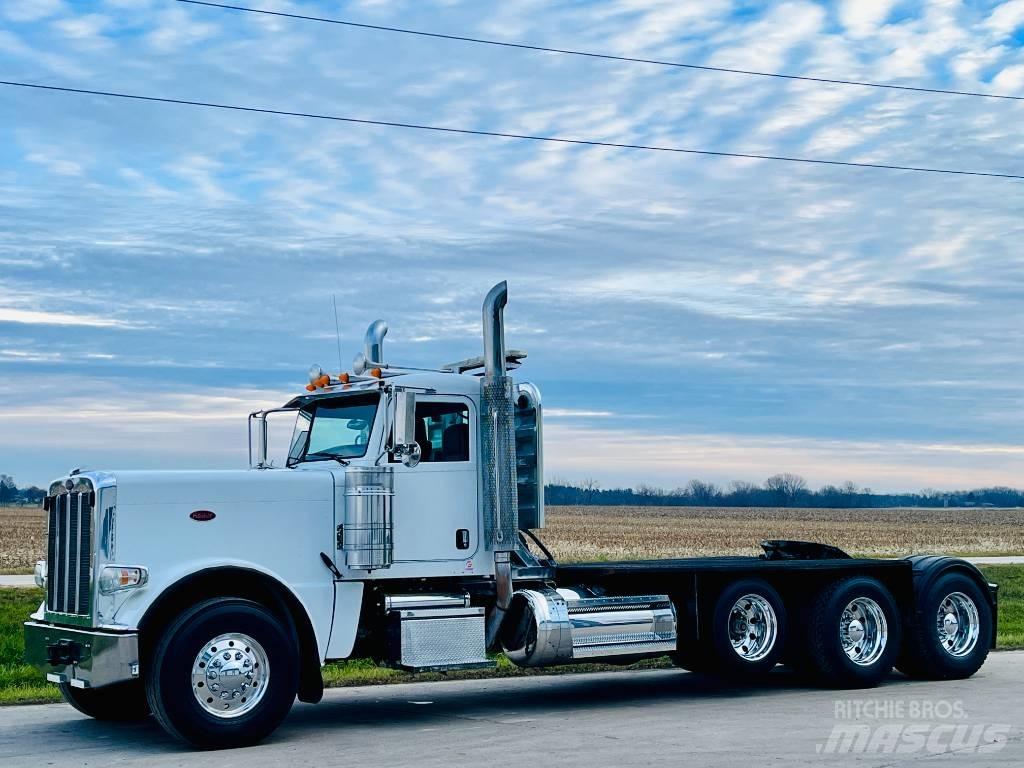 Peterbilt 389 牵引车