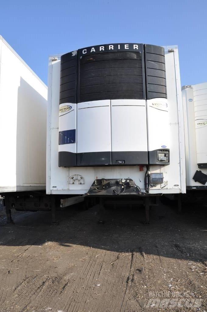 Kögel SV 24 保温半挂车