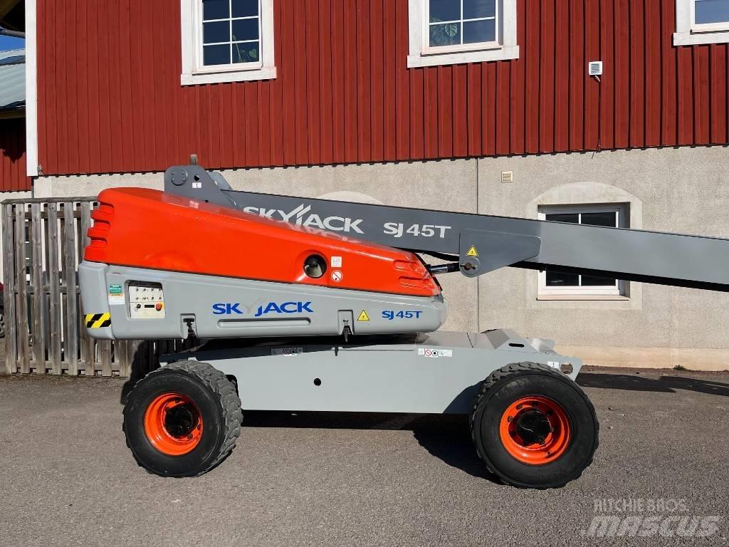 SkyJack SJ 45 T 直臂高空工作平台