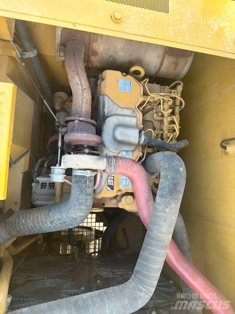 CAT 320 GC 履带挖掘机
