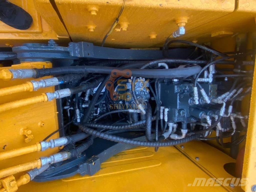 Hyundai 150W -7 轮式挖掘机