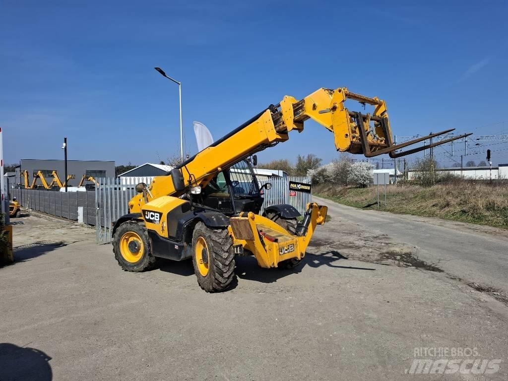 JCB 540-140 伸缩臂叉装车|叉装车