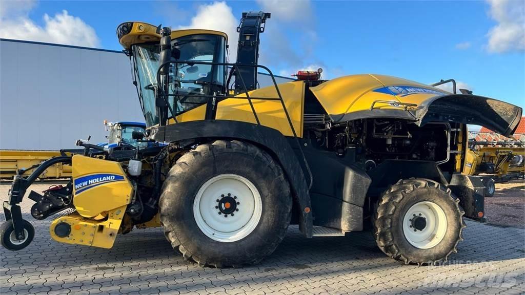 New Holland FR 550 自走式青贮饲料收割机