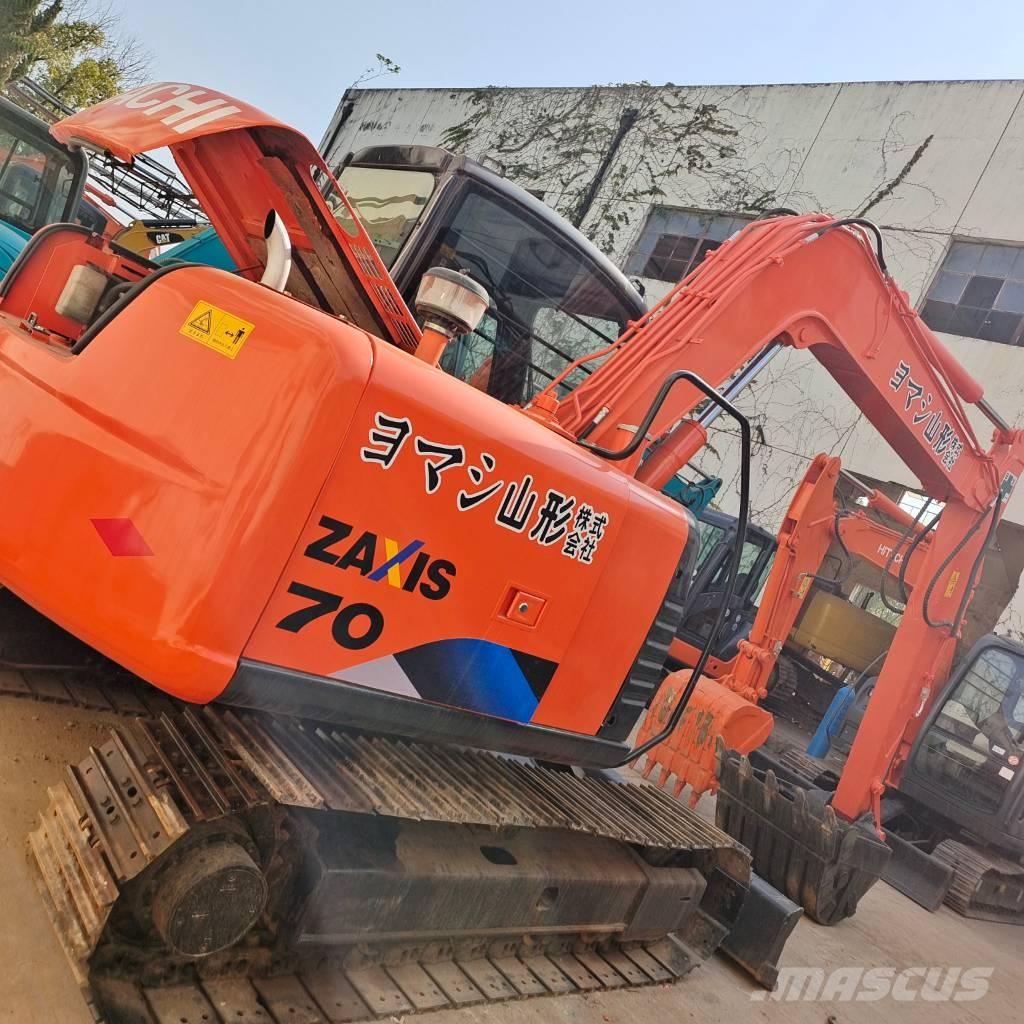 Hitachi ZX 70 中型挖掘机