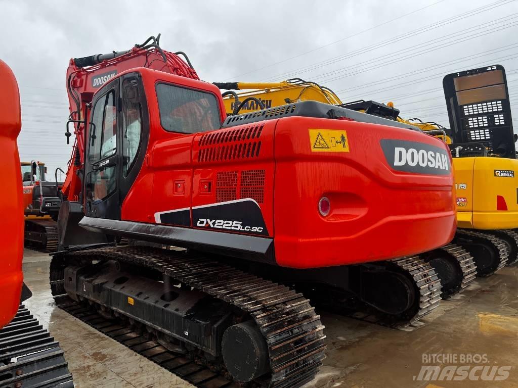 Doosan DX 225 LC-9 履带挖掘机