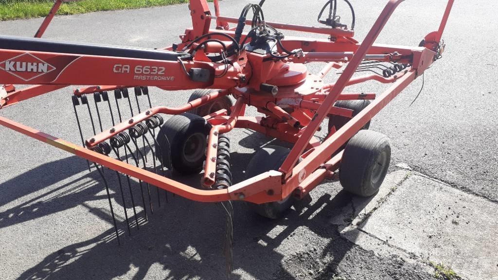 Kuhn 6632 料堆整形机