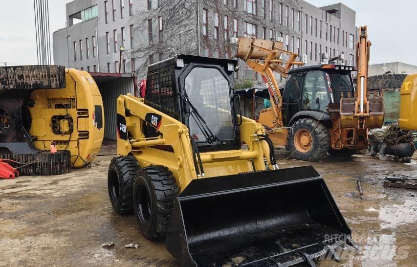 CAT 246D 滑移装载机