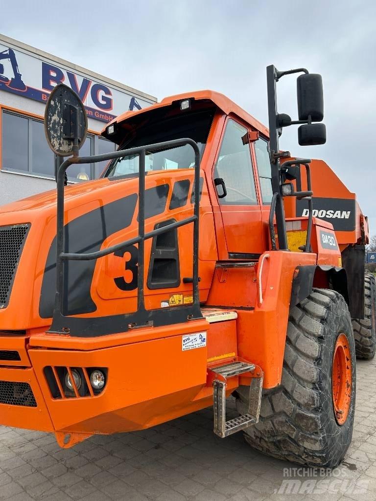Doosan DA 30 铰接式自卸车