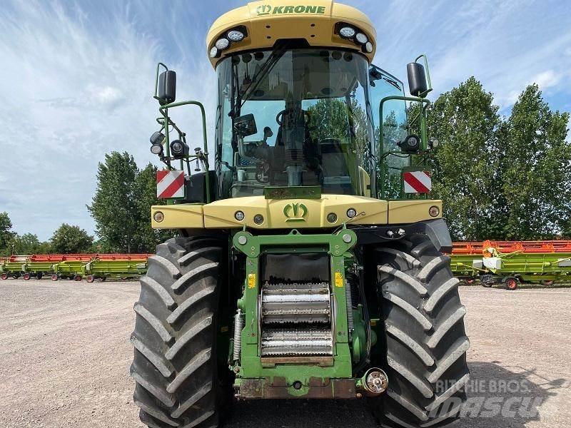 Krone BIG X 630 自走式青贮饲料收割机