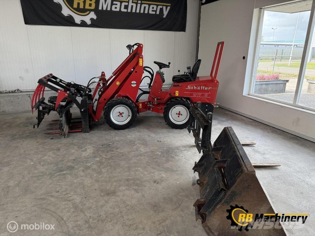 Schäffer 217 S 轮式装载机