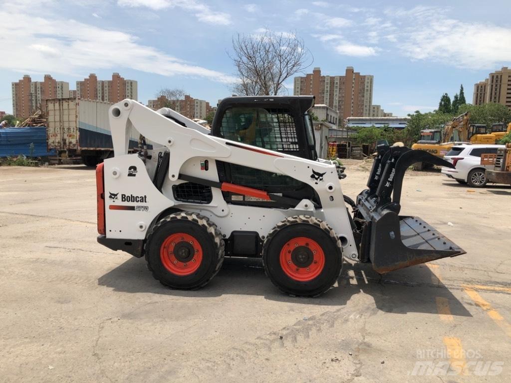 Bobcat S 770 滑移装载机