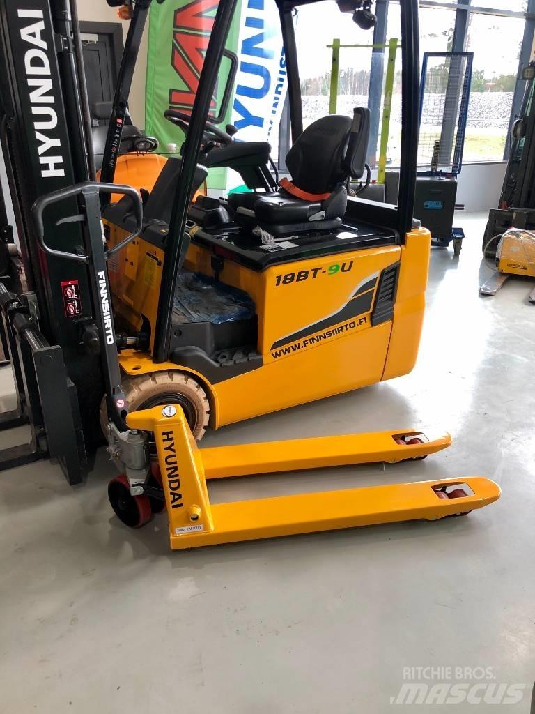 Hyundai 25HP 手动码垛机