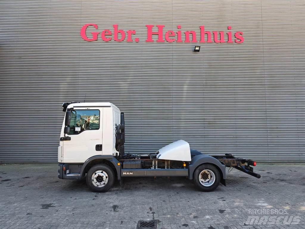 MAN TGL 8.220 4x2 平板车