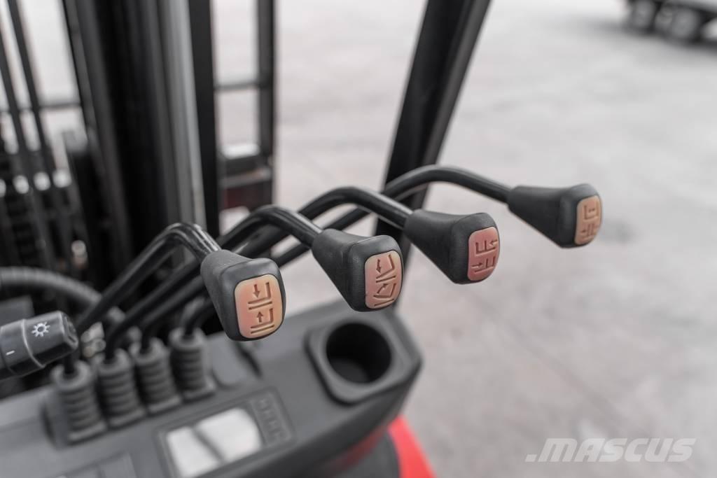 Manitou MI 30 D 柴油叉车