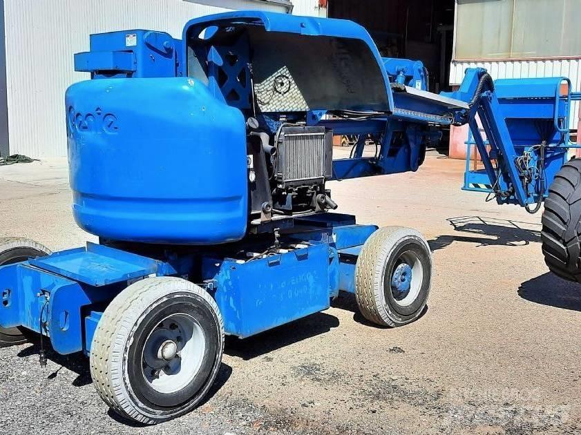 Genie Z 45/25 J 曲臂高空工作平台