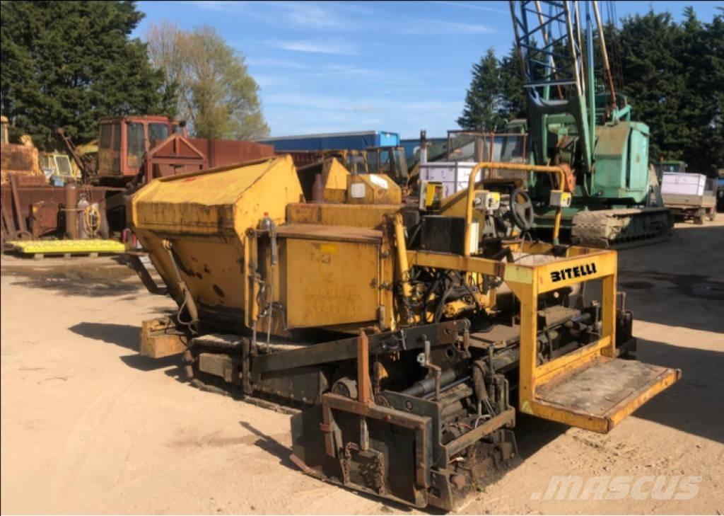 Bitelli BB 621 C 沥青摊铺机