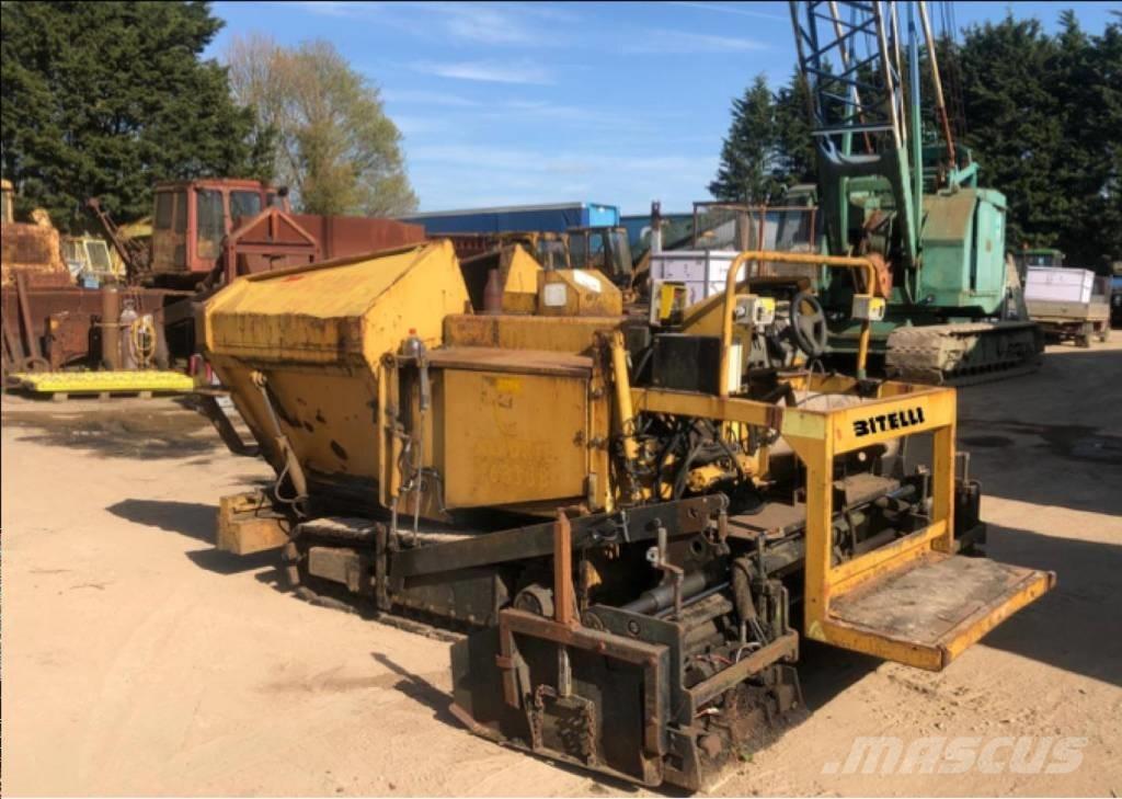 Bitelli BB 621 C 沥青摊铺机