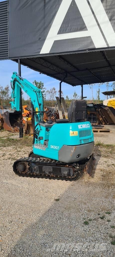 Kobelco SK 007 小型挖掘机