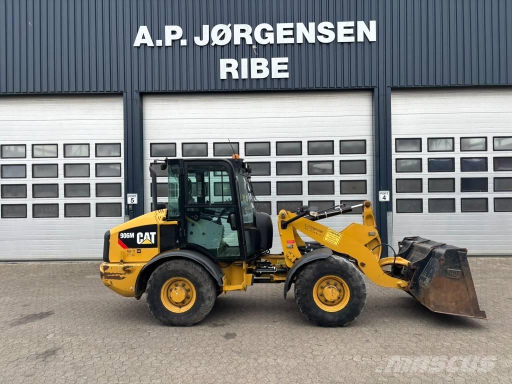 CAT 906 M 轮式装载机