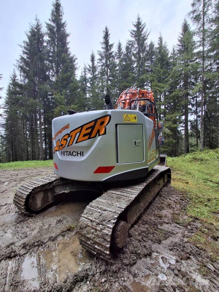 Hitachi ZX 225 US LC 履带挖掘机