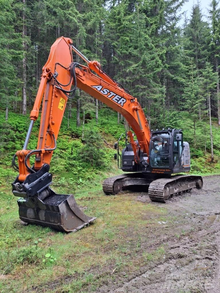 Hitachi ZX 225 US LC 履带挖掘机