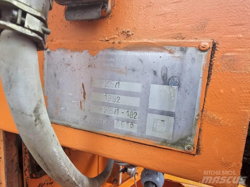 Peiner SMK205/1 塔式起重机