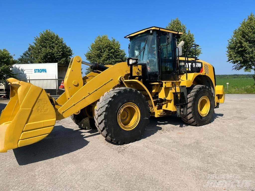 CAT 950M 轮式装载机
