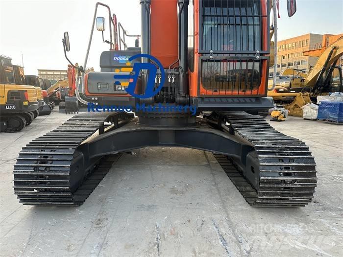 Doosan DX 300LC-9C 履带挖掘机