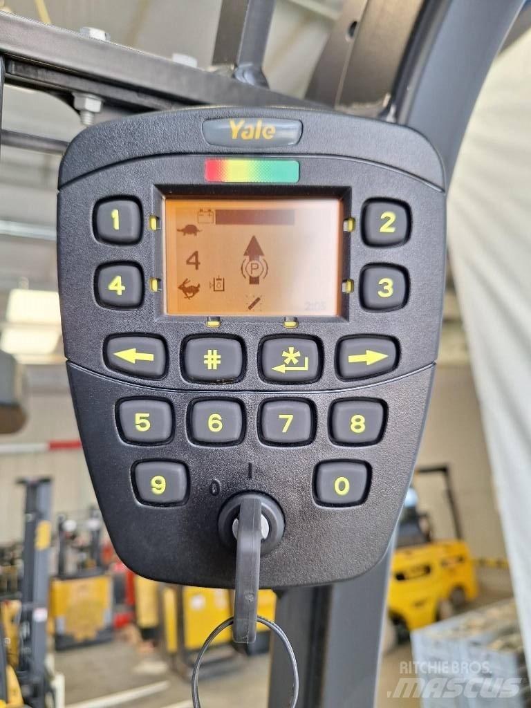 Yale ERP 30 VL 电动叉车