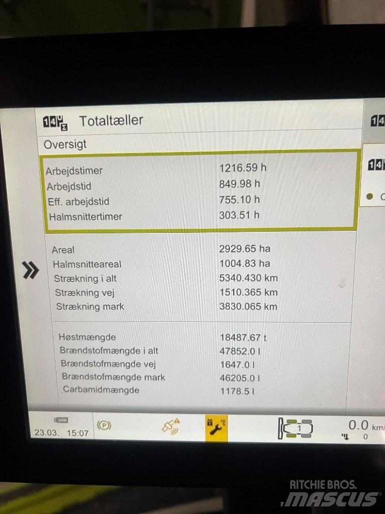 CLAAS Lexion 8700 联合收割机