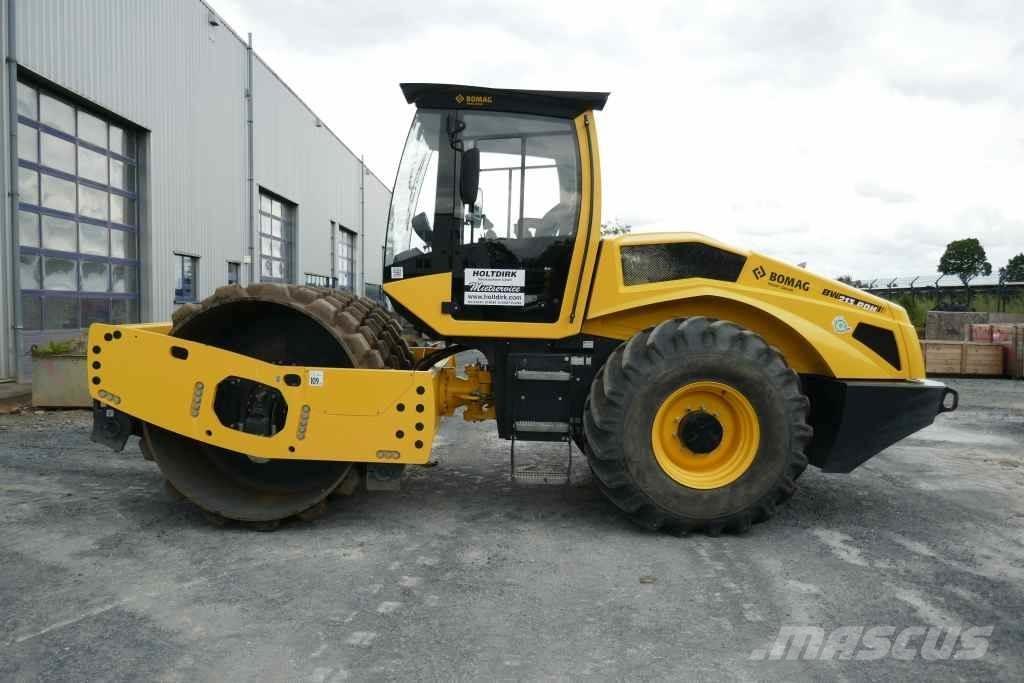 Bomag BW 213 PDH-5 土壤压实机
