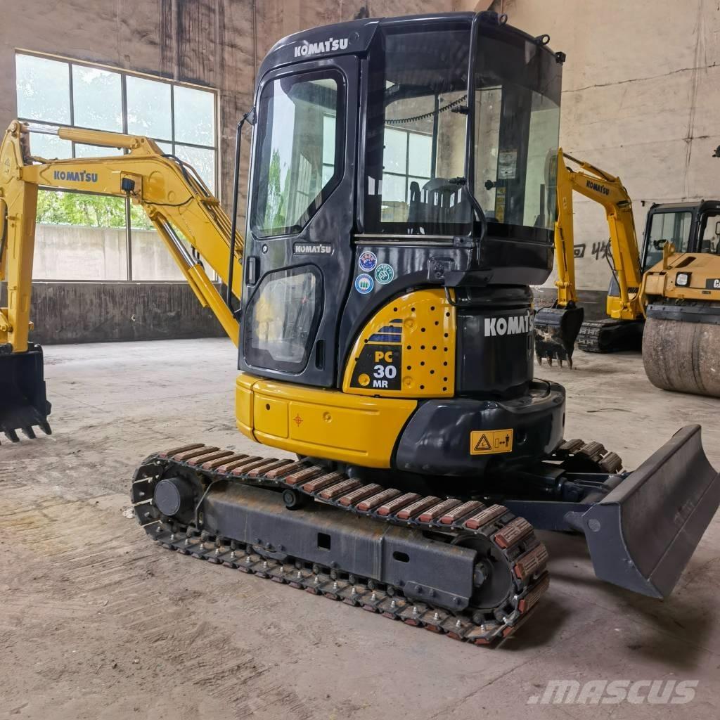 Komatsu PC30 履带挖掘机