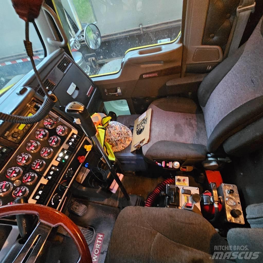 Kenworth T 800 自卸式货车