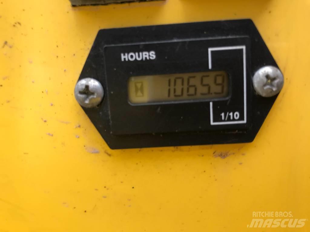 Wacker Neuson 803 小型挖掘机