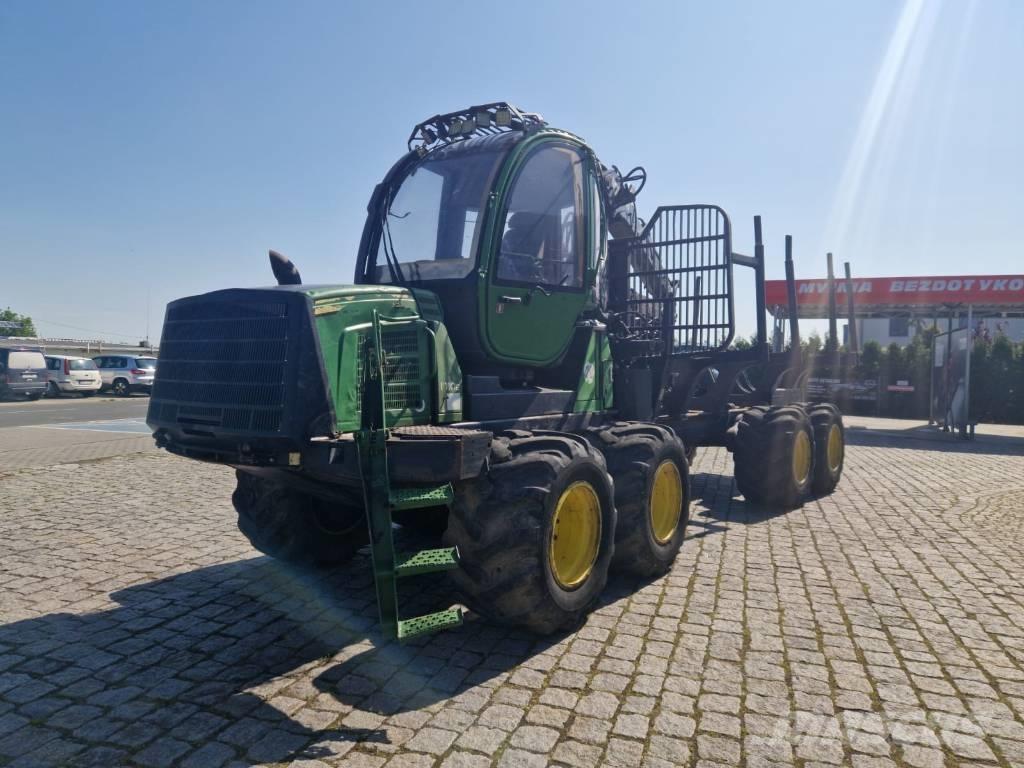 John Deere 1010 E 集运机