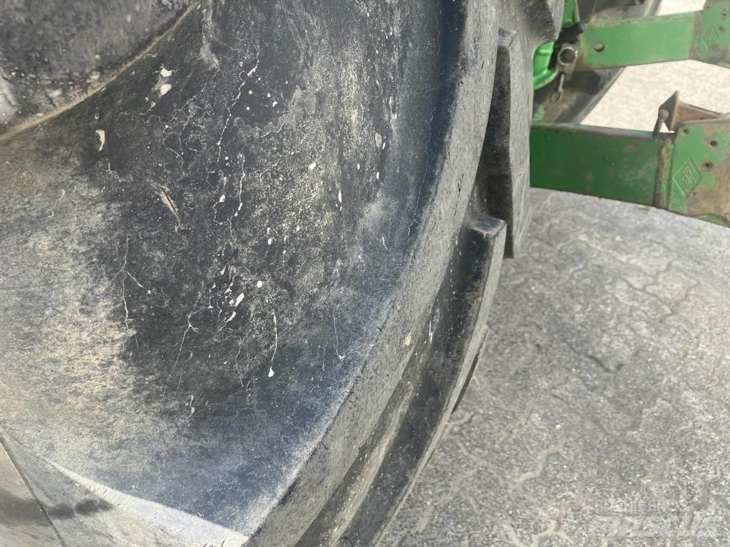 John Deere 6210 R 拖拉机/农用车