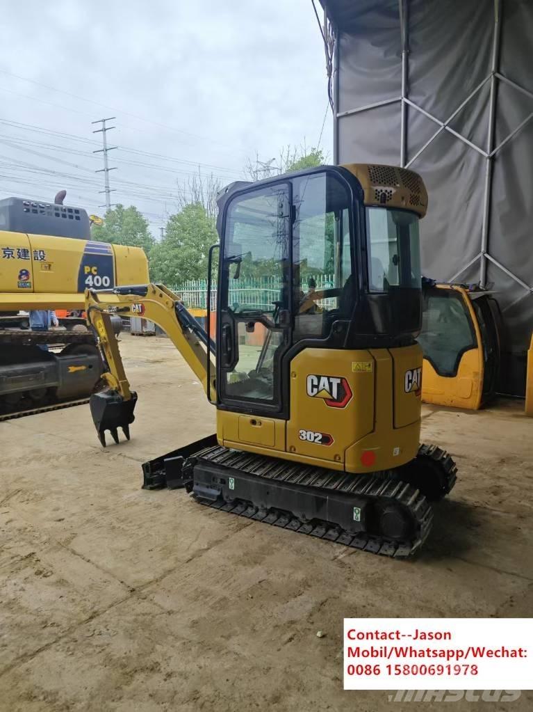 CAT 302CR 小型挖掘机