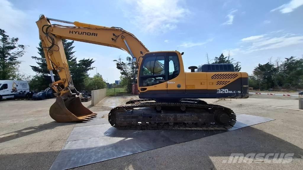 Hyundai R320NLC-9 履带挖掘机